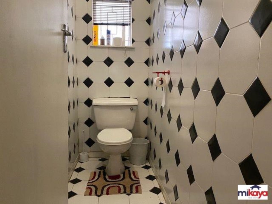 4 Bedroom Property for Sale in Roodewal Free State